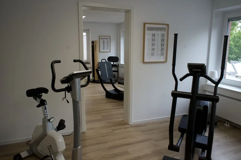 Ergometer und Crosstrainer im Ausdauerbereich
